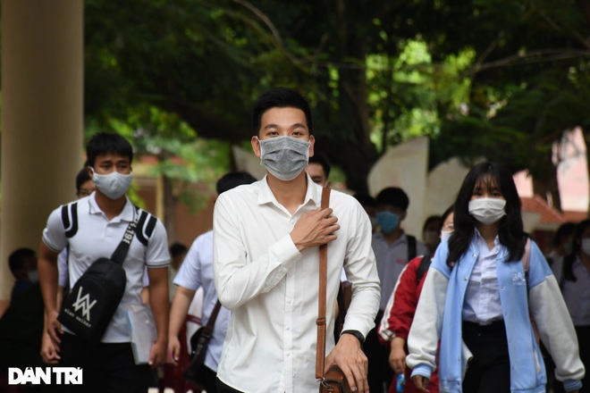Quảng Ngãi có 67 bài thi tốt nghiệp THPT đạt điểm 10 - 1 Quảng Ngãi có 67 bài thi tốt nghiệp THPT đạt điểm 10 - 1