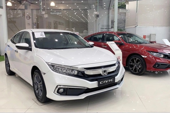 Honda Civic giảm giá hơn 100 triệu đồng tại đại lý - 1