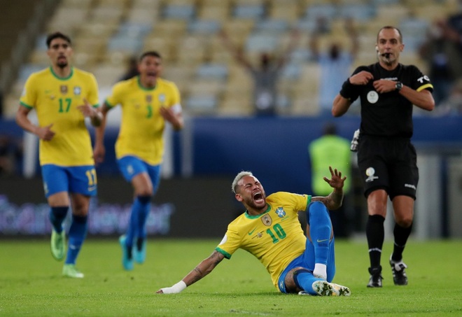 Hình ảnh chung kết Copa America xấu xí khi có tới 41 pha phạm lỗi - 5