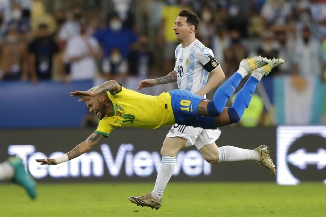 Neymar khóc nức nở nhìn Messi và Argentina lên ngôi vô địch Copa America - 2