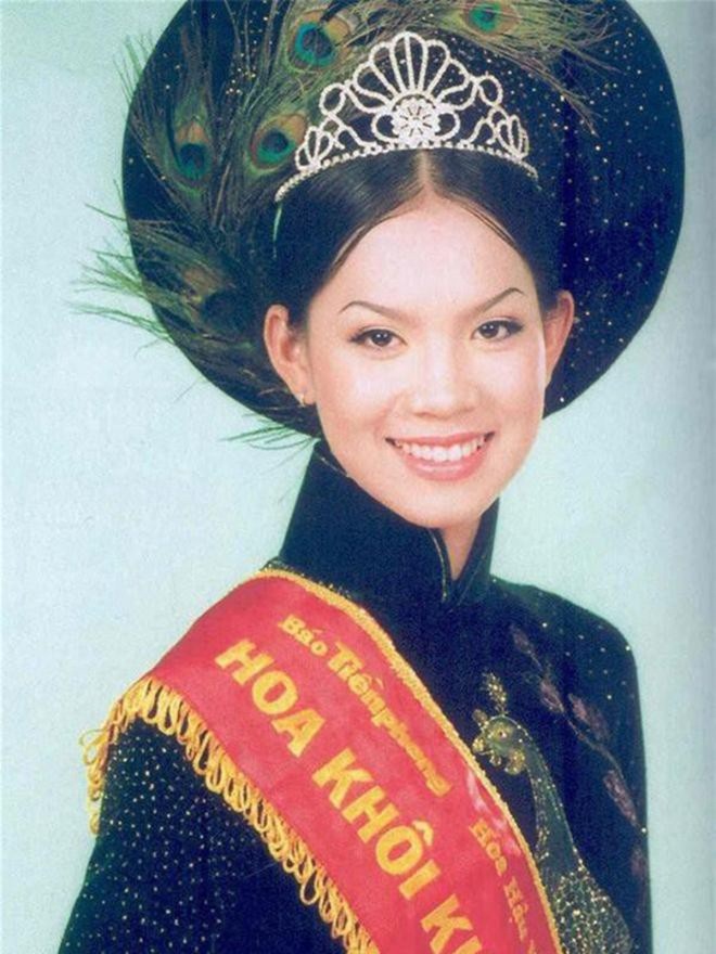 Cuộc sống ít biết về Á hậu Hoàng Oanh quen mặt mọi sân bay Việt Nam