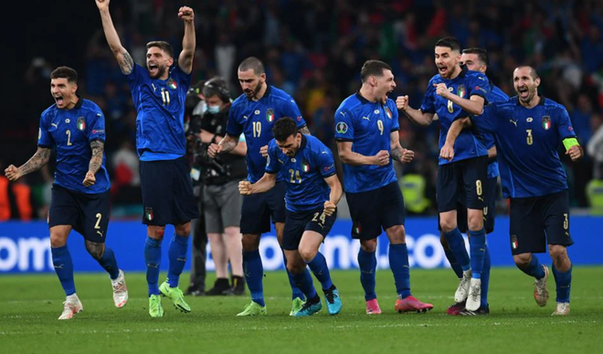 Báo giới Italia ca ngợi thầy trò HLV Mancini sau chức vô địch Euro 2020 - 2