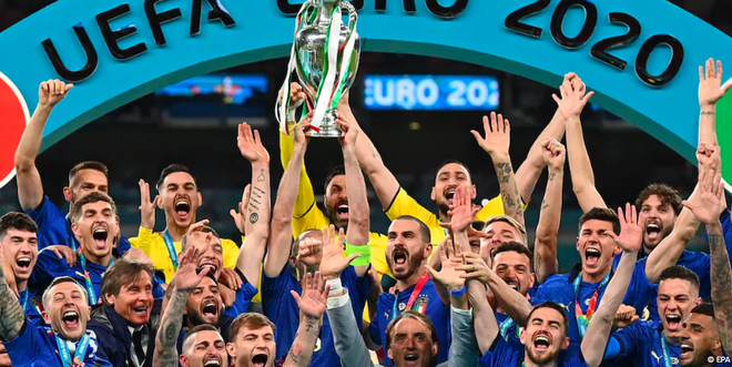 Báo giới Italia ca ngợi thầy trò HLV Mancini sau chức vô địch Euro 2020 - 1