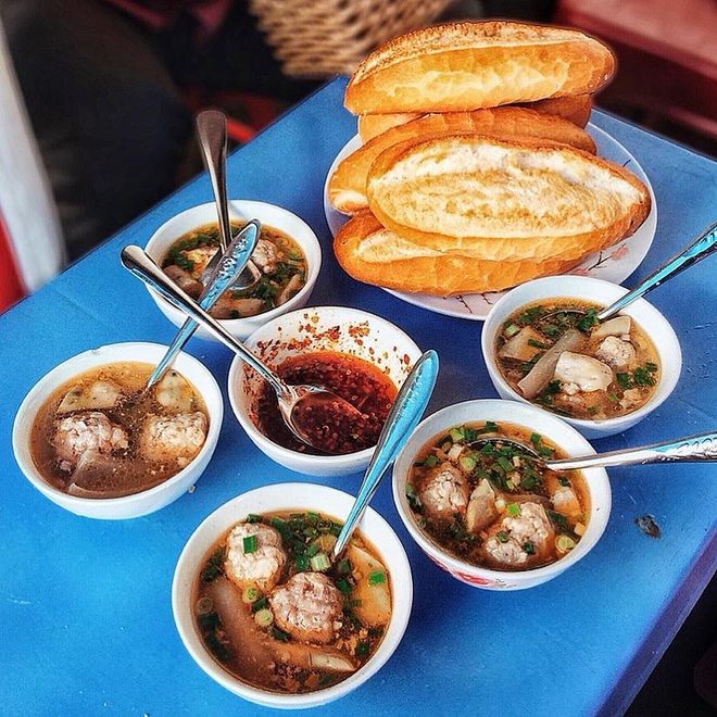 5 versions of delicious specialty bread of Vietnamese cuisine - 5