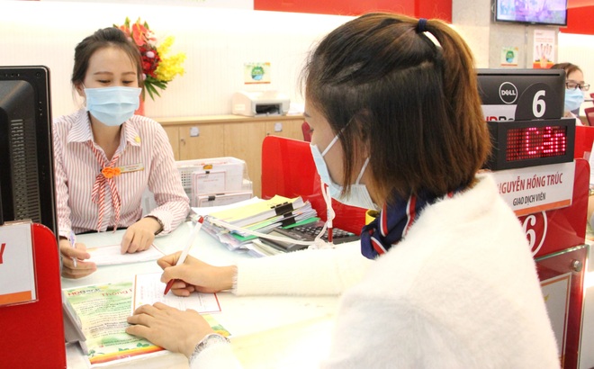 Ngân hàng ở TPHCM vẫn hoạt động bình thường, không phải áp dụng 3 tại chỗ - 1 Ngân hàng ở TPHCM vẫn hoạt động bình thường, không phải áp dụng 3 tại chỗ - 1