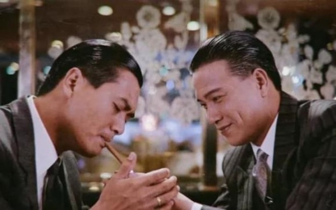 Trùm phản diện xả 10 nghìn đô la Hồng Kông xuống bồn cầu giờ thế nào? - 2 Trùm phản diện xả 10 nghìn đô la Hồng Kông xuống bồn cầu giờ thế nào? - 2