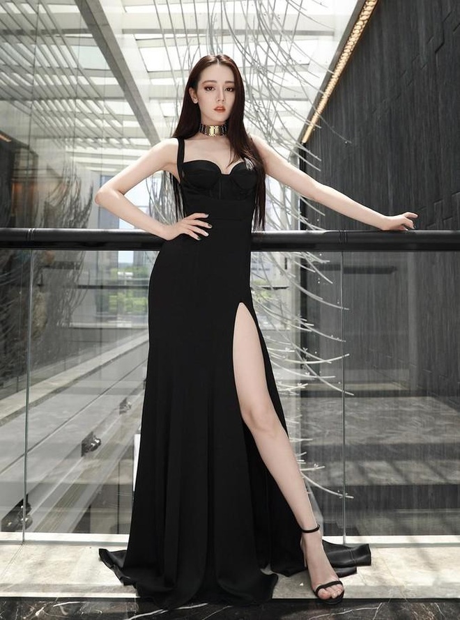 Địch Lệ Nhiệt Ba: Đẹp hoàn hảo nhưng không hợp làm mỹ nhân cổ trang - 5 Địch Lệ Nhiệt Ba: Đẹp hoàn hảo nhưng không hợp làm mỹ nhân cổ trang - 5