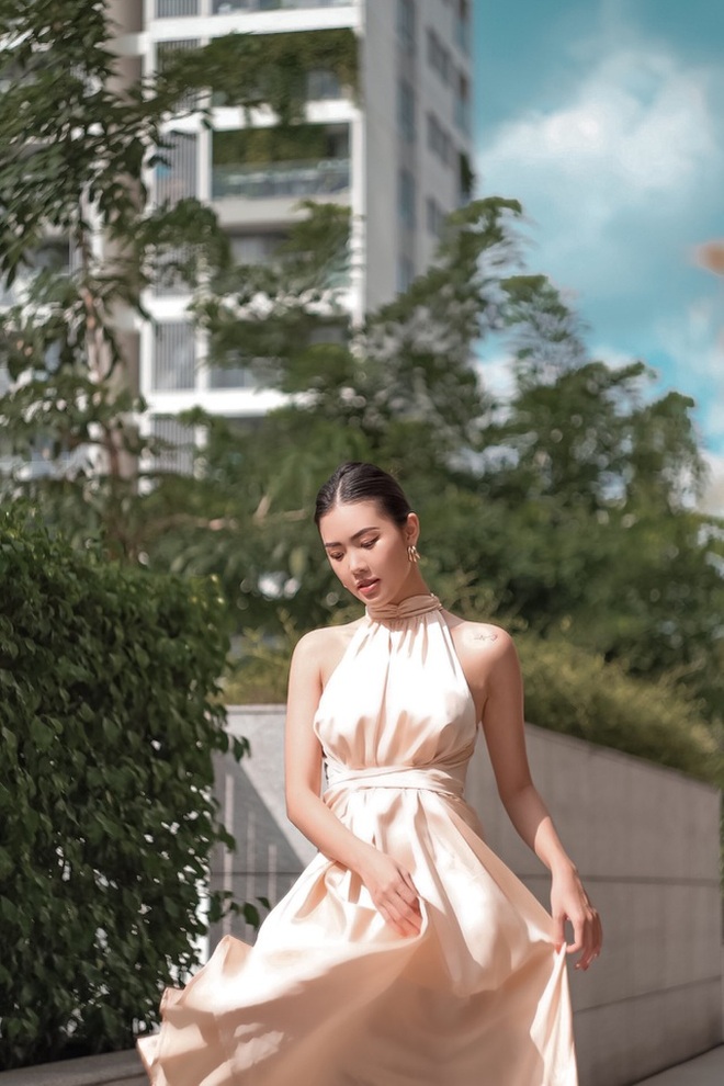 Điểm mặt 5 hot girl, hot boy hàng không nổi rần rần trên mạng xã hội - 8 Điểm mặt 5 hot girl, hot boy hàng không nổi rần rần trên mạng xã hội - 8