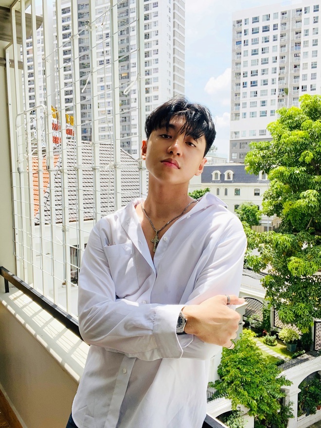 Điểm mặt 5 hot girl, hot boy hàng không nổi rần rần trên mạng xã hội - 11 Điểm mặt 5 hot girl, hot boy hàng không nổi rần rần trên mạng xã hội - 11