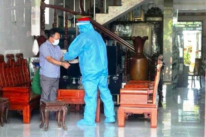 Nam Định: Bắt tạm giam chủ xe khách vi phạm phòng chống dịch - 1