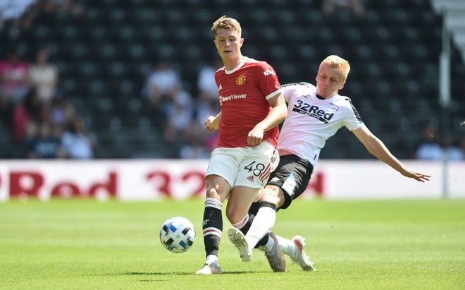 Man Utd thắng nhẹ nhàng trước đội bóng của Wayne Rooney - 12 Man Utd thắng nhẹ nhàng trước đội bóng của Wayne Rooney - 12