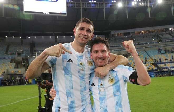 Tôi hóa Super Saiyan khi ở cạnh Messi, nguyện chết vì anh ấy - 1 Tôi hóa Super Saiyan khi ở cạnh Messi, nguyện chết vì anh ấy - 1