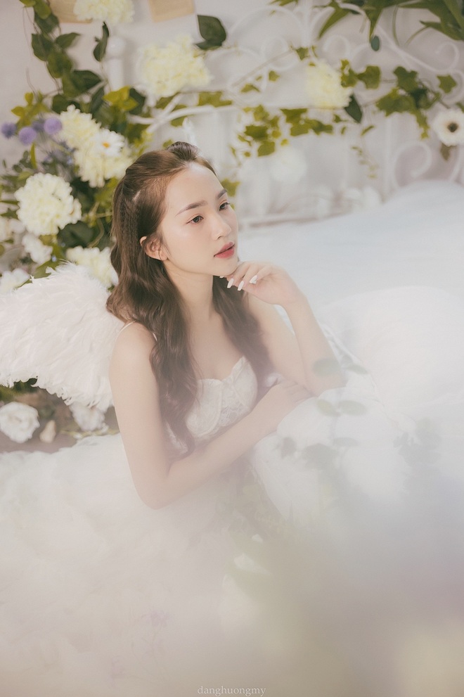 Nàng thơ của ĐH Kinh tế quốc dân sở hữu nhan sắc hút hồn người đối diện - 7 Nàng thơ của ĐH Kinh tế quốc dân sở hữu nhan sắc hút hồn người đối diện - 7