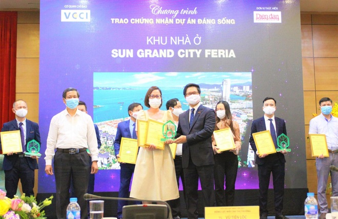 Sun Property ẵm 4 giải thưởng tại chương trình Dự án đáng sống 2021 - 1