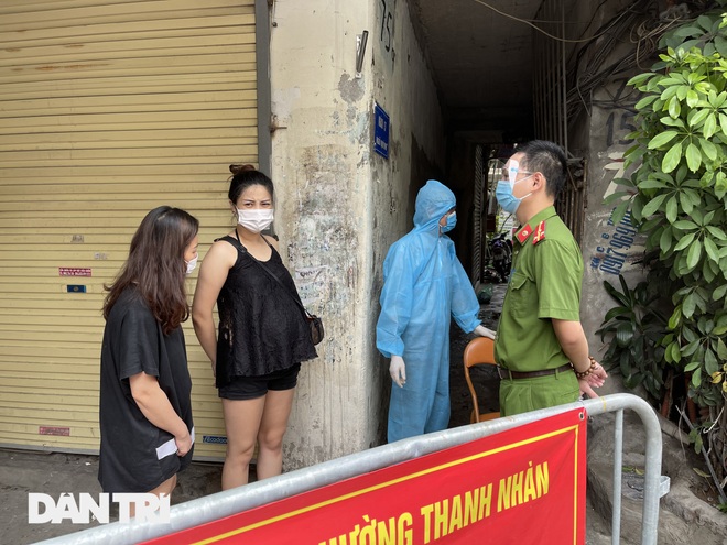 Hà Nội xét nghiệm cho 150 người tại ngõ Quỳnh do liên quan ca dương tính - 6 Hà Nội xét nghiệm cho 150 người tại ngõ Quỳnh do liên quan ca dương tính - 6