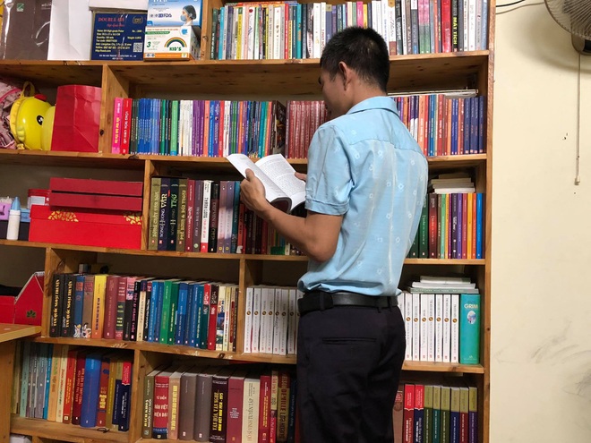 Dân công sở đua nhau thanh lý đồ: Dân công sở đua nhau thanh lý đồ: