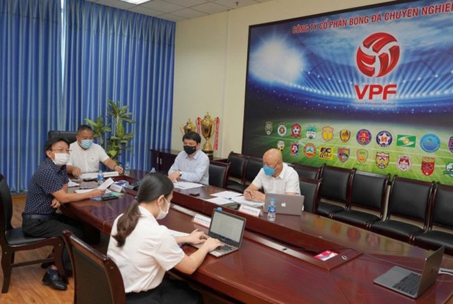 Chuyên gia hiến kế giúp V-League trở lại - 1 Chuyên gia hiến kế giúp V-League trở lại - 1