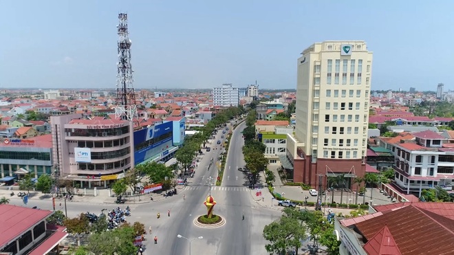 Tài xế taxi dương tính với SARS-CoV-2, Đồng Hới giãn cách toàn thành phố - 3 Tài xế taxi dương tính với SARS-CoV-2, Đồng Hới giãn cách toàn thành phố - 3