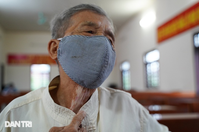Báo Dân trí tặng quà tri ân 50 gia đình tại xã có 16 Mẹ Việt Nam anh hùng - 6 Báo Dân trí tặng quà tri ân 50 gia đình tại xã có 16 Mẹ Việt Nam anh hùng - 6