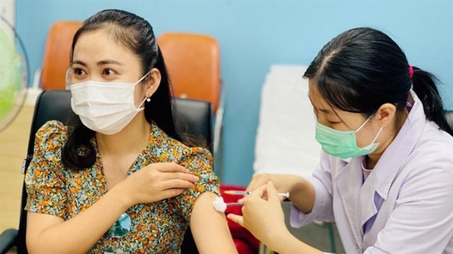 Bộ trưởng Y tế báo cáo lý do cung ứng vắc xin chậm - 1
