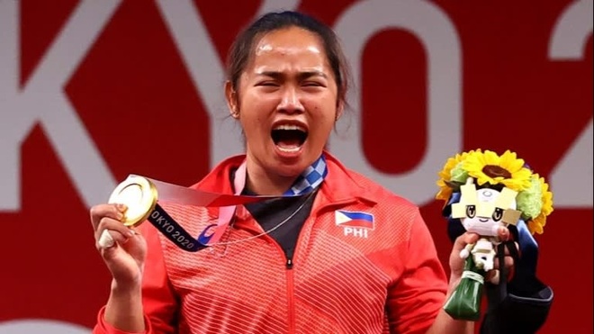 VĐV Philippines mừng phát khóc khi giành huy chương vàng lịch sử ở Olympic - 2