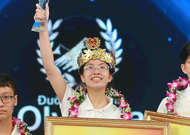 Điểm thi tốt nghiệp xứng tầm của đương kim vô địch Olympia - 1 Điểm thi tốt nghiệp xứng tầm của đương kim vô địch Olympia - 1