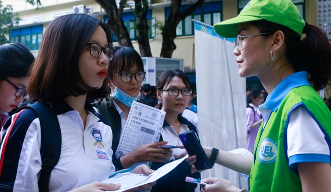 ĐH Kinh tế - Luật, ĐHQG TPHCM công bố điểm chuẩn đánh giá năng lực - 1