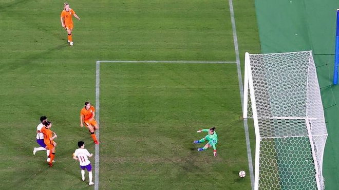 Đội tuyển nữ Trung Quốc bị loại sau thảm bại 2-8 trước Hà Lan - 1