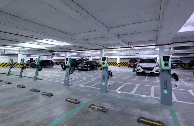 Hơn 8.100 cổng sạc ô tô, xe máy điện VinFast đã được lắp đặt tại 60 tỉnh thành - 8