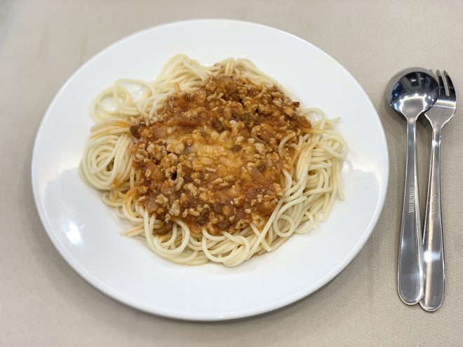 Vào bếp ngày giãn cách: Mỳ spaghetti biến tấu với thịt heo bằm - 4