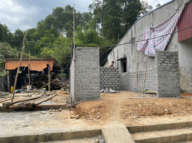 Bạn đọc Dân trí xây dựng 2 Ngôi nhà Nhân ái dành tặng hoàn cảnh khó khăn - 3 Bạn đọc Dân trí xây dựng 2 Ngôi nhà Nhân ái dành tặng hoàn cảnh khó khăn - 3