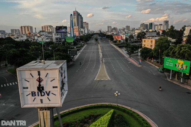 Bản tin Covid-19: Số F0 tại TPHCM đi ngang, Hà Nội có 11 chùm ca bệnh - 1