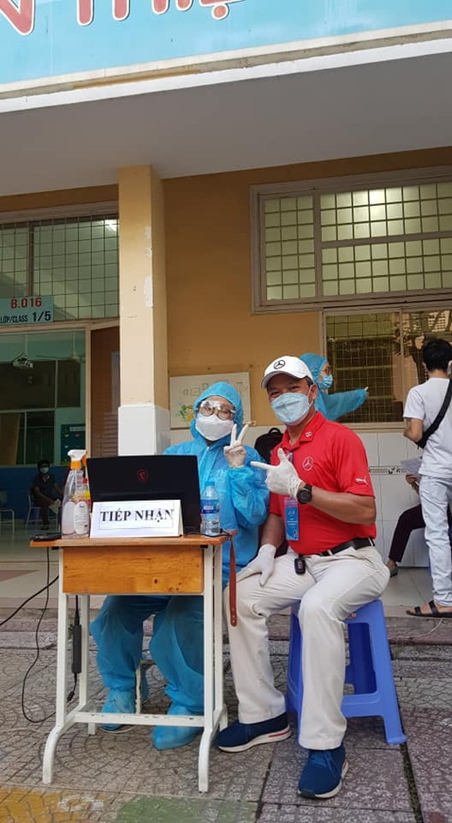 Hoàn thành kỳ thi THPT, nữ sinh xung phong cùng bố đi chống dịch - 2 Hoàn thành kỳ thi THPT, nữ sinh xung phong cùng bố đi chống dịch - 2