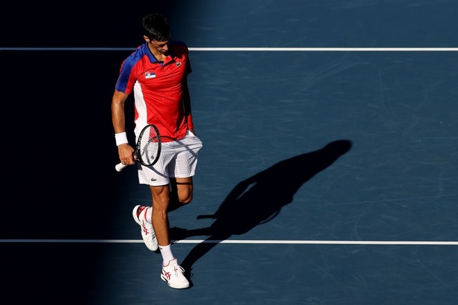Djokovic đập vợt sau khi trắng tay ở nội dung đánh đơn tại Olympic 2020 - 3 Djokovic đập vợt sau khi trắng tay ở nội dung đánh đơn tại Olympic 2020 - 3