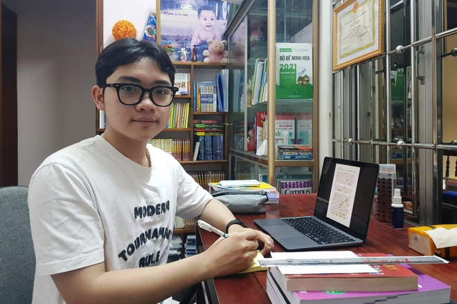 Nam sinh đạt điểm cao ở 2 khối xét tuyển, thích nghề y, yêu môn Văn - 3 Nam sinh đạt điểm cao ở 2 khối xét tuyển, thích nghề y, yêu môn Văn - 3