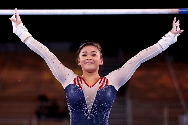 Vẻ duyên dáng của cô gái người HMông giành HCV Olympic - 4