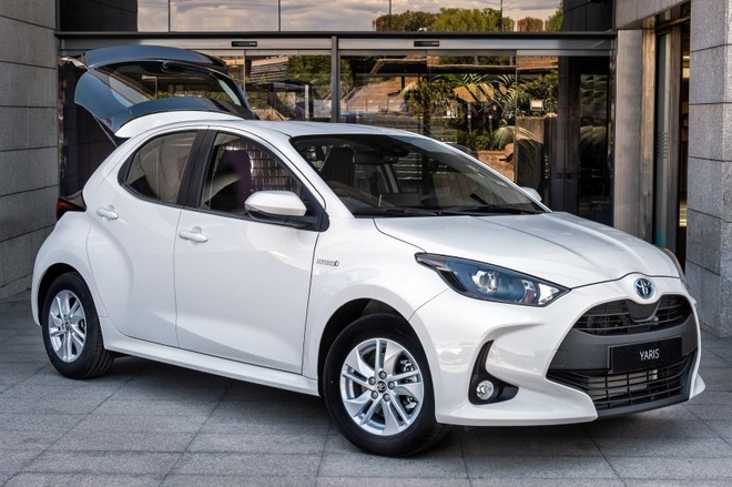 Toyota Yaris có thêm phiên bản ECOVan - 1