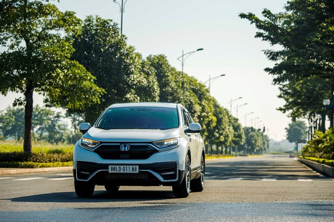Nhận ngay ưu đãi 100% lệ phí trước bạ khi mua Honda CR-V trong tháng 8 - 2