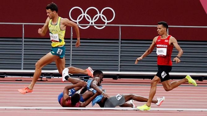 Cái kết cực đẹp cho siêu nhân không mặc áo choàng ở Olympic 2020 - 1 Cái kết cực đẹp cho siêu nhân không mặc áo choàng ở Olympic 2020 - 1
