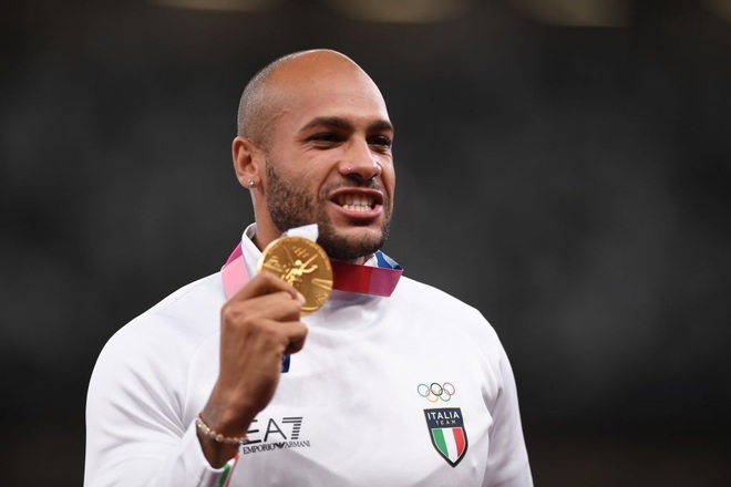 Italia phản bác lại nghi ngờ nhà vô địch chạy 100m Olympic dùng doping - 1