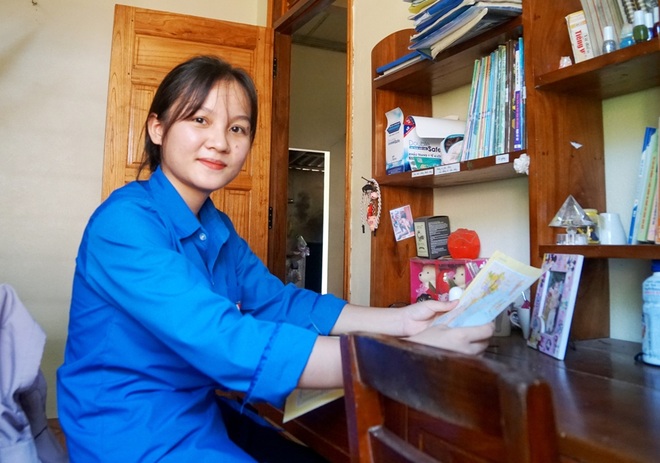 Nữ thủ khoa dân tộc Mường vừa xinh đẹp lại là đảng viên trẻ - 4 Nữ thủ khoa dân tộc Mường vừa xinh đẹp lại là đảng viên trẻ - 4