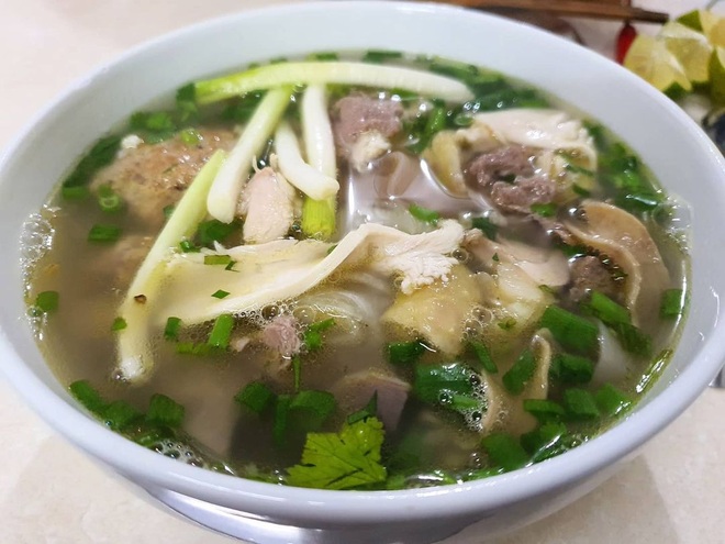 Pho Trang Kim: a unique and attractive dish of the rocky plateau - 1