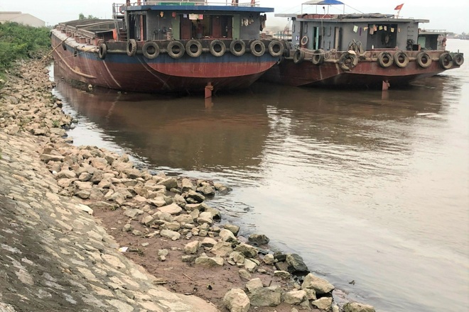 Xử nghiêm tàu thuyền xả nhớt thải đe dọa nguồn nước sạch của 12.000 hộ dân - 4 Xử nghiêm tàu thuyền xả nhớt thải đe dọa nguồn nước sạch của 12.000 hộ dân - 4