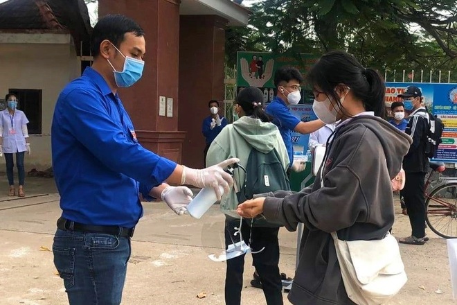 Bài thi tổ hợp tốt nghiệp THPT đợt 2 Bài thi tổ hợp tốt nghiệp THPT đợt 2