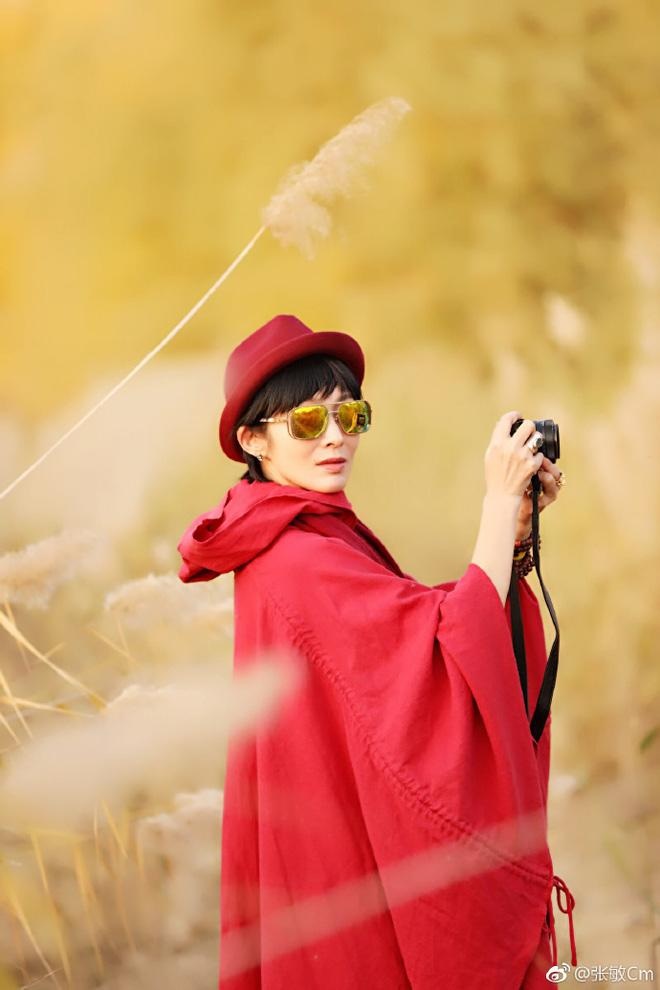 Kinh ngạc trước nhan sắc không đổi sau 30 năm của minh tinh Trương Mẫn - 11 Kinh ngạc trước nhan sắc không đổi sau 30 năm của minh tinh Trương Mẫn - 11