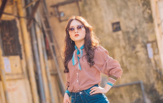 Nữ MC trẻ trường ĐH Thương Mại: Hãy gõ, cánh cửa sẽ mở ra - 9 Nữ MC trẻ trường ĐH Thương Mại: Hãy gõ, cánh cửa sẽ mở ra - 9