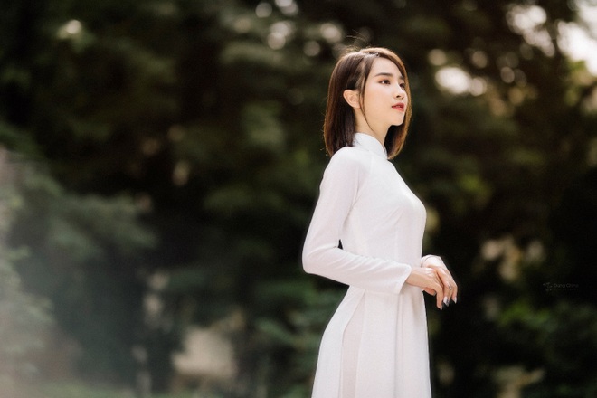 Gặp nữ sinh tài sắc vẹn toàn của trường ĐH Kinh tế quốc dân - 8 Gặp nữ sinh tài sắc vẹn toàn của trường ĐH Kinh tế quốc dân - 8