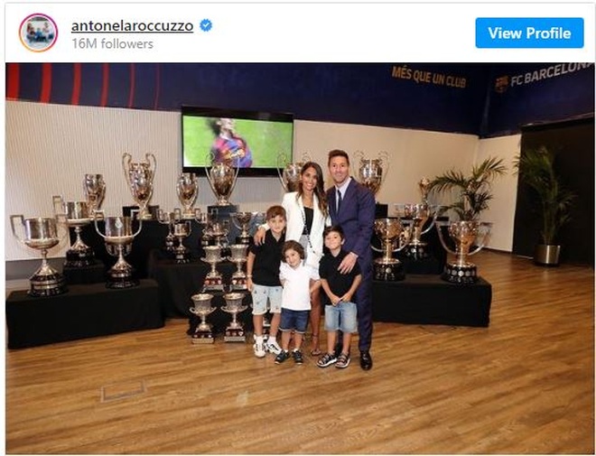 Hành động đáng thương của con trai Messi trong buổi họp báo đầy nước mắt - 2 Hành động đáng thương của con trai Messi trong buổi họp báo đầy nước mắt - 2