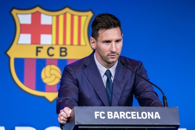 Dù không nhận lương, Messi vẫn không thể ở lại Barcelona - 1