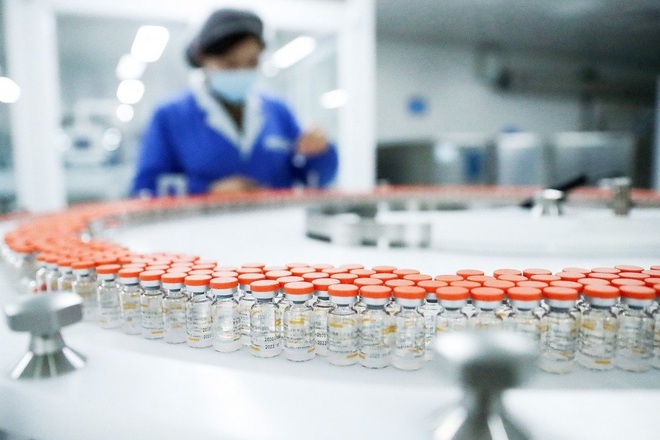 Trung Quốc sắp thử nghiệm tiêm kết hợp Sinovac và vắc xin Mỹ - 1